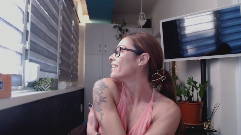 MoniqueFit's Streamate show and profile