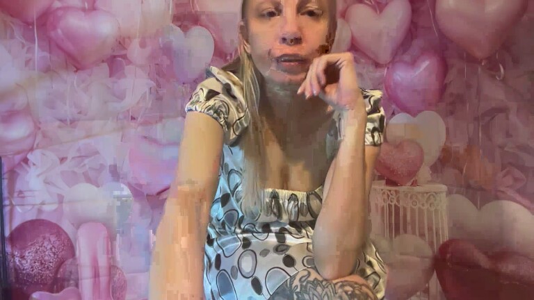 RolePlayingLucy's Streamate show and profile