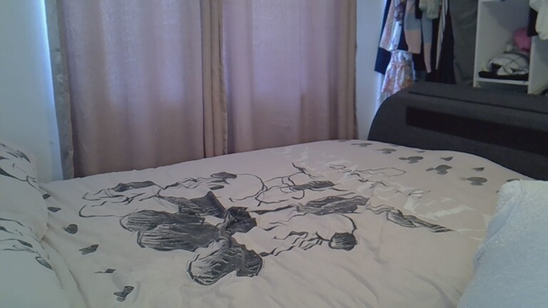 AmyJ's Streamate show and profile