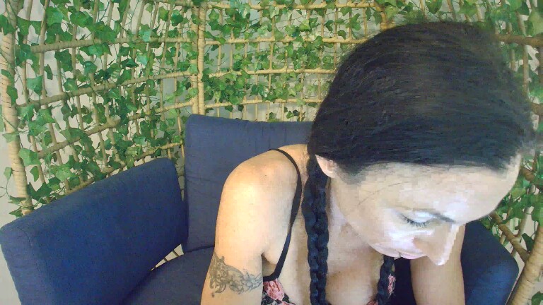 RubyLaneX's Streamate show and profile